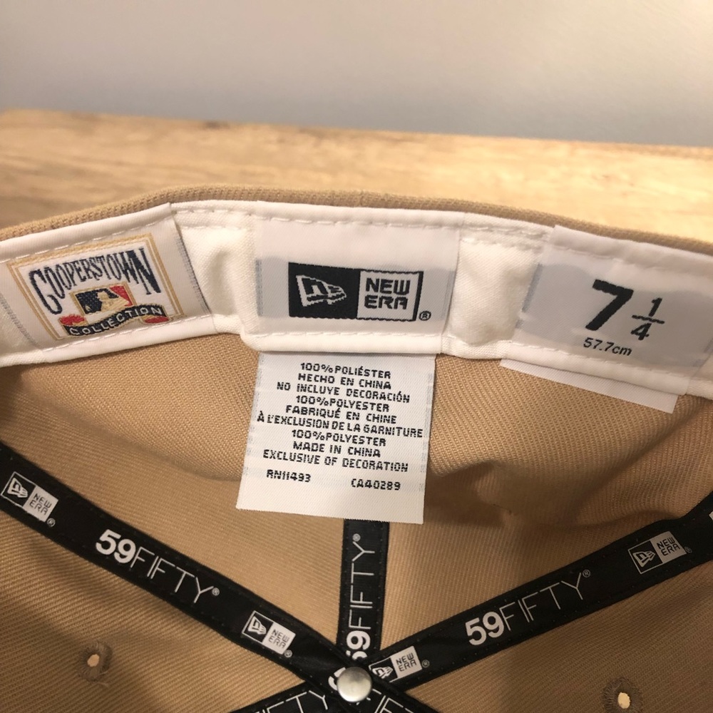 NEW ERA EXCLUSIVE 59FIFTY FLORIDA MARLINS W/ 1997 WORLD SERIES PATCH 7 1/4, TAN - Picture 6 of 6